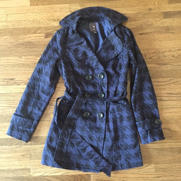 Forever 21 Jackets & Blazers - Houndstooth coat