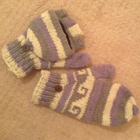 Fleece-lined convertible gloves/mittens