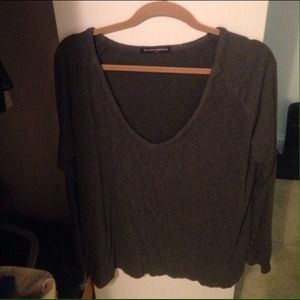 grey long sleeve sweater