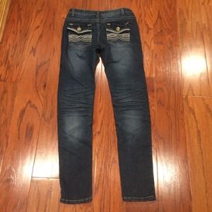 Like new!!! skinny leg Jeans - only worn twice