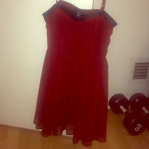 Short maroon dress