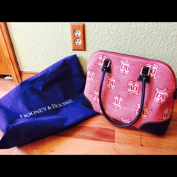 Dooney & Bourke Handbags - ❌SOLD❌Dooney and Bourke handbag