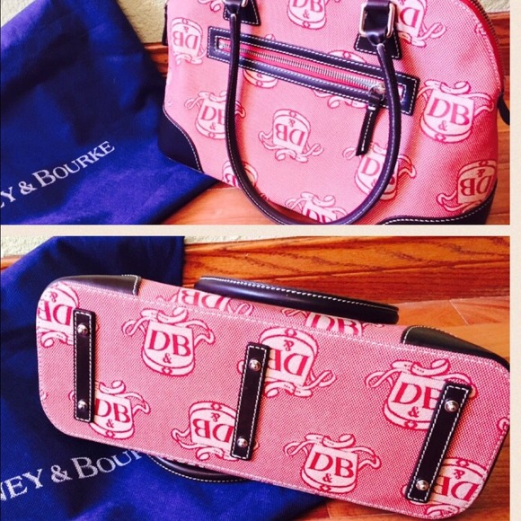❌SOLD❌Dooney and Bourke handbag - Picture 2 of 4