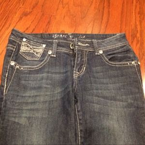 Women's jeans with a little bling! 💎💎💎