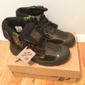 The "Baggy Leather Knit" boot in "Midnight Lime"