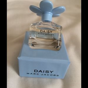 Daisy Perfume by Marc Jacobs