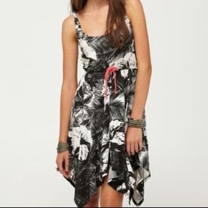 Roxy (quicksilver).  Rose Blushes Dress Medium