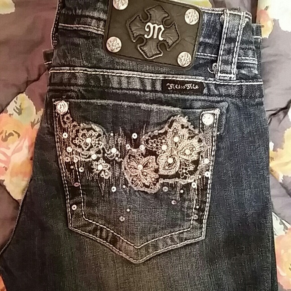 Size 29 inseam 34.