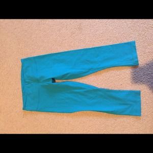 Blue lululemon crops(: