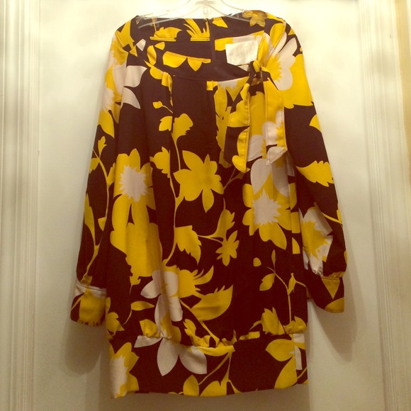 HP!!! Beautiful KARTA Vintage Floral Printed Dress