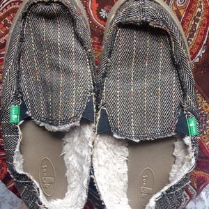 Sanuk Shoes