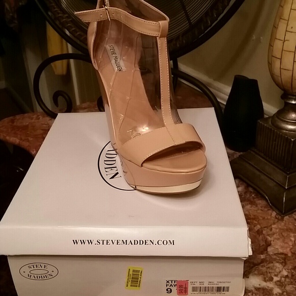 Brand new shoes never worn.