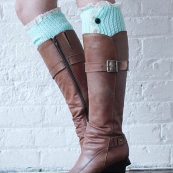 NWT Cozy Blue Button Down Lace Trim Leg Warmers - Picture 2 of 4