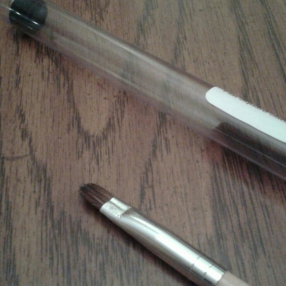Acrylic brushes New