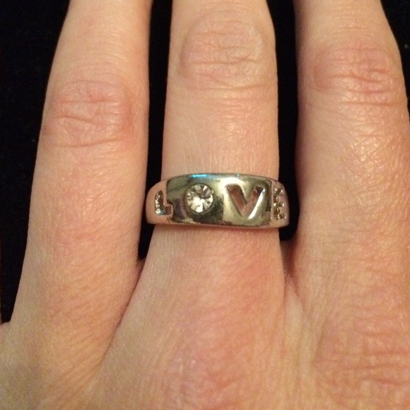 Buy 2 Get 3 FREE! "Love" silver ring. NWT. - Picture 1 of 2