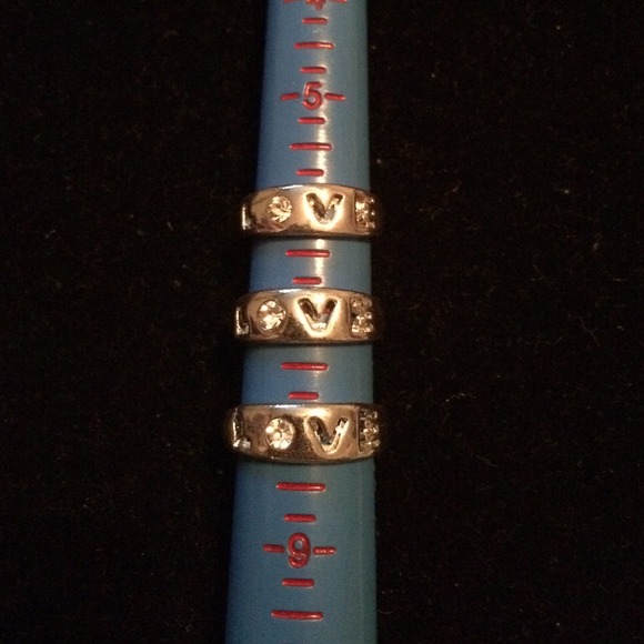 Buy 2 Get 3 FREE! "Love" silver ring. NWT. - Picture 2 of 2