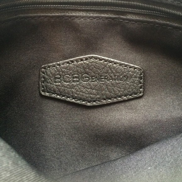 NWOT*BCBGeneration Large Wristlet/Clutch - Picture 5 of 5