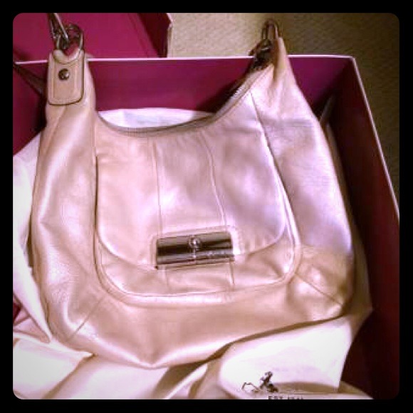 Amazon.com: COACH Jules Hobo Shoulder Bag, Black : Clothing  Coach medium hobo purse