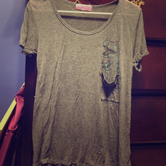 Grey pocket shirt