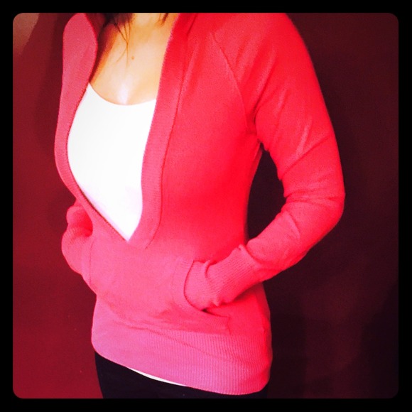 Hott pink pull over sweater with front pocket