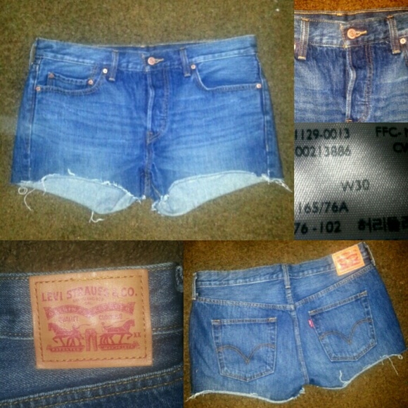 LEVI'S DISTRESSED BUTTON UP JEAN SHORTS