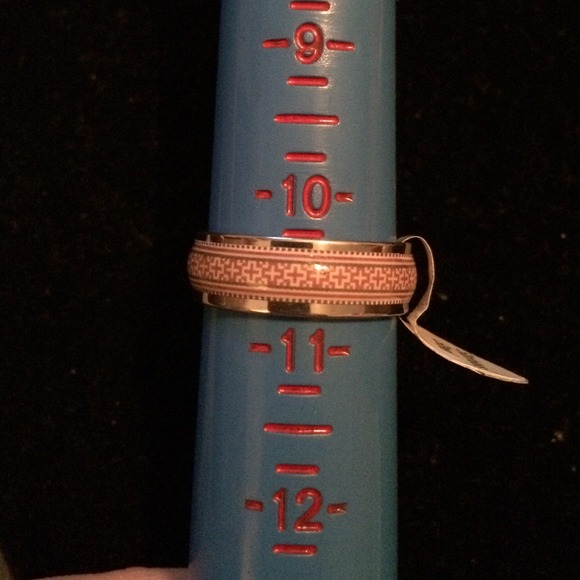 Buy 2 Get 3 FREE! Stainless Steel silver ring. NWT - Picture 2 of 2