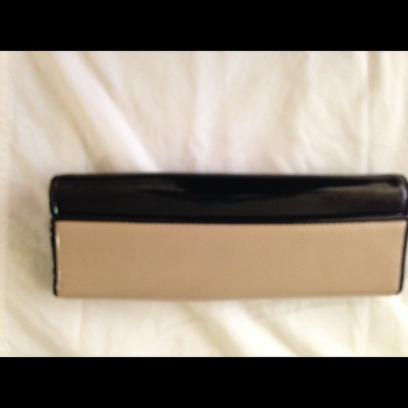 Bundle - Picture 2 of 4