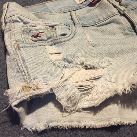 Destroyed denim Hollister shorts - Picture 4 of 4