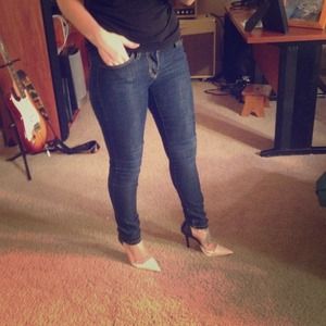 🚫🚫SOLD🚫🚫Dark Washed Skinny Jean