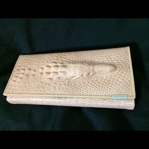 🔴SOLD🔴 Diff Site 💯Raised Alligator