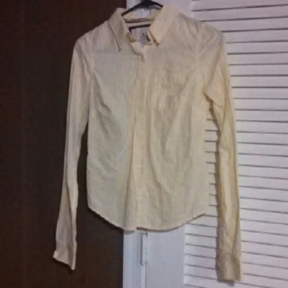 Moving, make offer! Yellow and white shirt