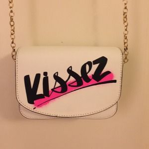 Juicy Couture "Kissez" Crossbody bag