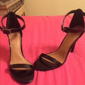 Black heels