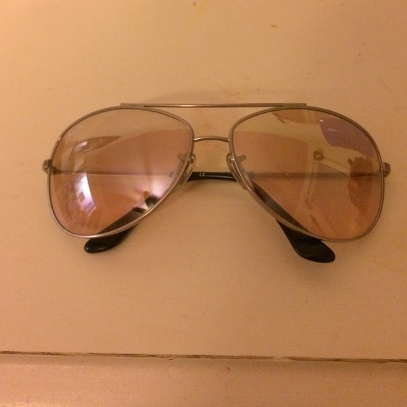 Junior pink Ray bans