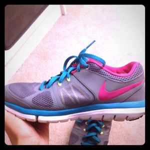 Nike Flex women's shoes