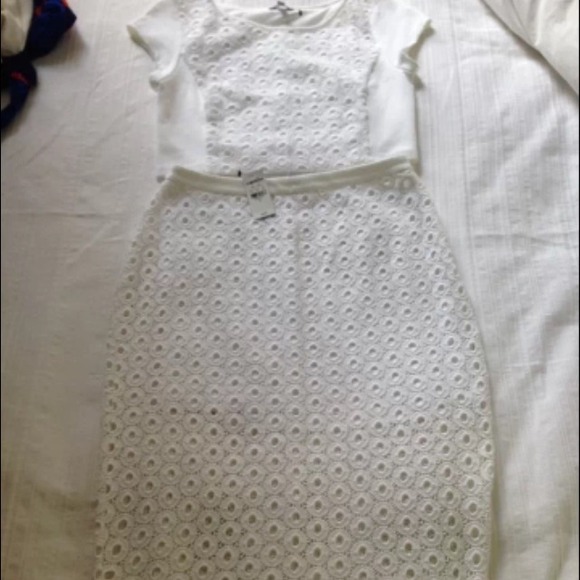 White crotchet shirt and skirt - Picture 1 of 3