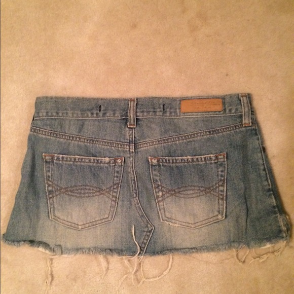Abercrombie Fitch skirt - Picture 2 of 3