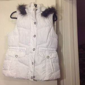 Cute White faded glory vest