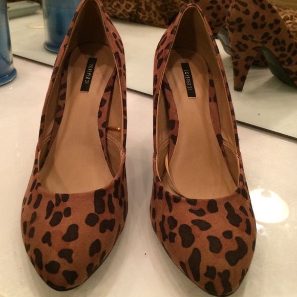 👠Leopard print pumps