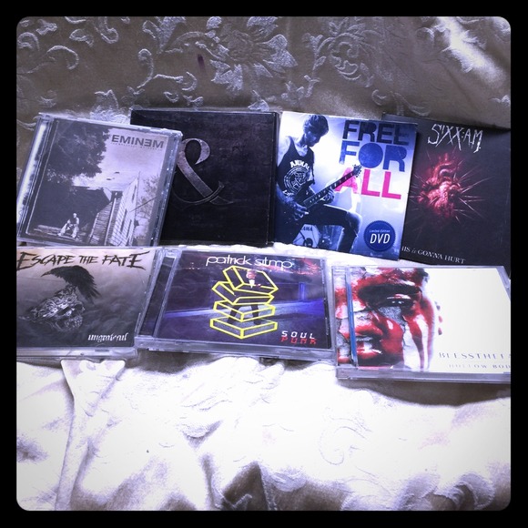 ✨PRICE DROP✨CDs