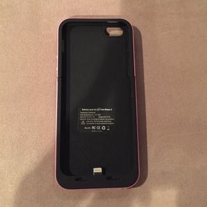 iPhone 5 or 5s charging case