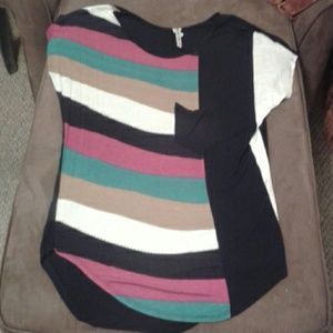 Short sleve pattern shirt