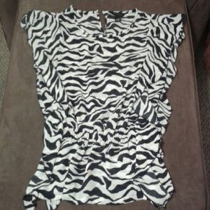 Short sleeve dressy zebra print top