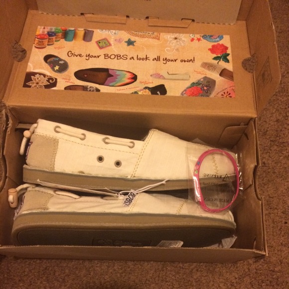 BRAND NEW BOBS