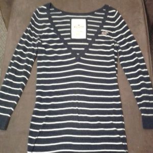 Hollister long sleeve sweater
