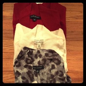 ❤️Bundle of three Banana Republic shrugs❤️