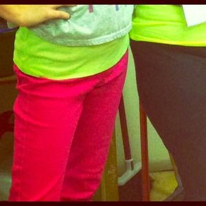 Pink skinny jeans