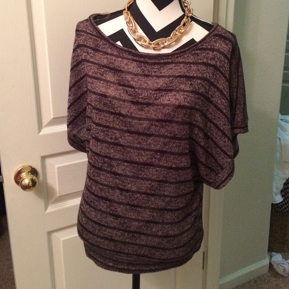Black and brown knitted blouse