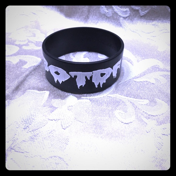 IDGAF 09' bracelet Botdf