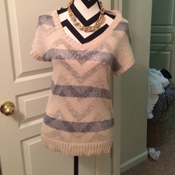 Forever 21 sequins knitted blouse